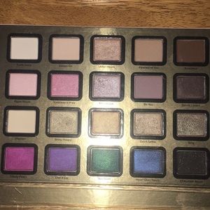 Too Faced Everything Nice palette